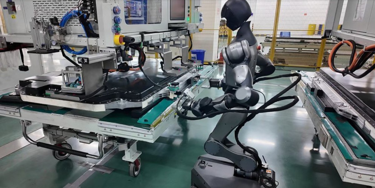 宁德时代已在生产线上部署人形机器人